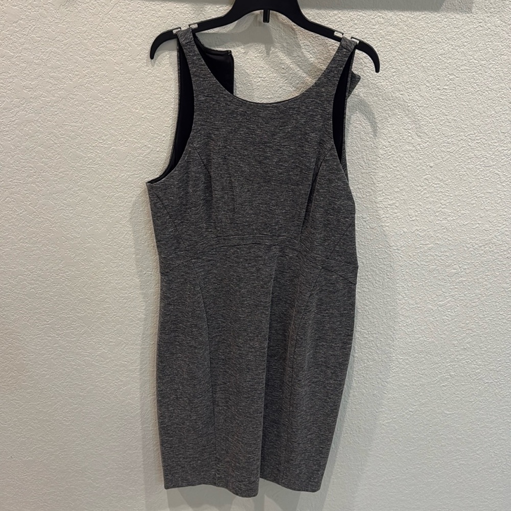 Banana Republic, gray sleeveless dress, size 8 ￼